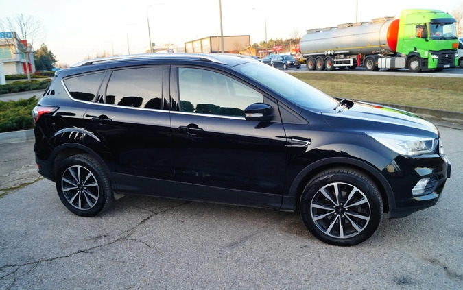 Ford Kuga cena 61377 przebieg: 180000, rok produkcji 2018 z Łaskarzew małe 79